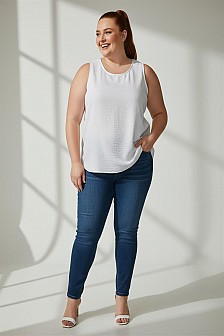 Sleeveless tank top with back button closure